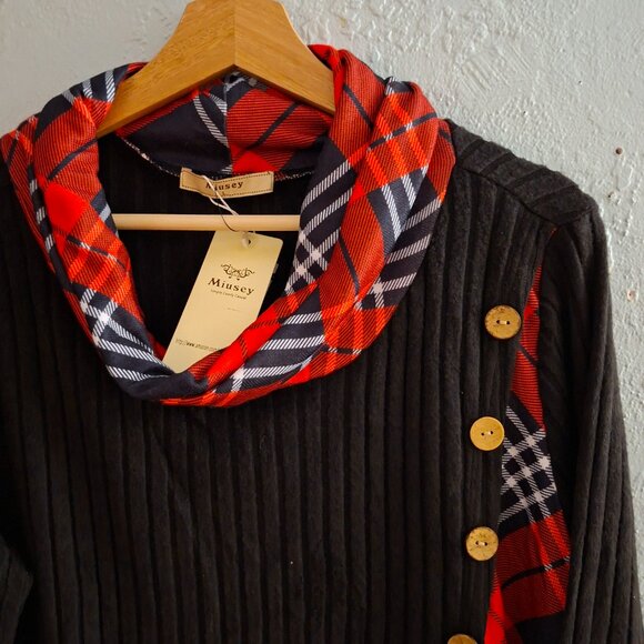 Women's Sweater Cowl Neck Red Black Plaid Pullover Tunic Long Sleeve Top NWT - Picture 2 of 3